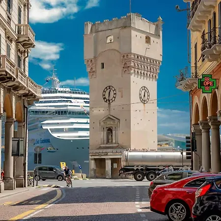 Historic Hub - Crociere A 10 Min - Ac - Wifi Gratis Apartamento Savona