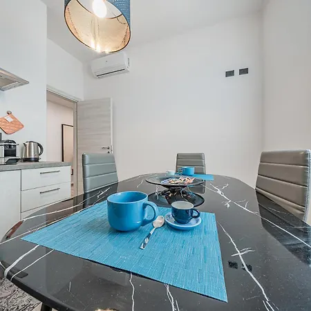 Historic Hub - Crociere A 10 Min - Ac - Wifi Gratis Savona