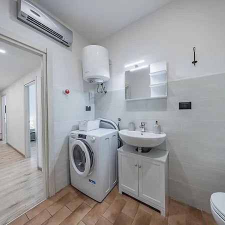 Historic Hub - Crociere A 10 Min - Ac - Wifi Gratis * Savona